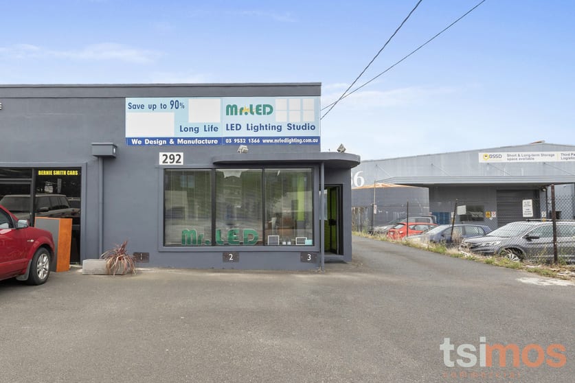 Click to view all images 1/292 Chesterville Road Moorabbin VIC 3189 - Image 3
