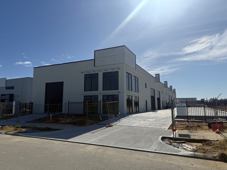 Click to view all images 5/7 Global Road Neerabup WA 6031 - Image 1
