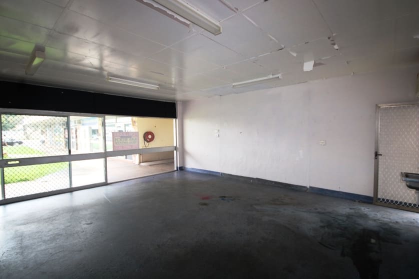 Click to view all images Shop 7/149 Canning Street Allenstown QLD 4700 - Image 3