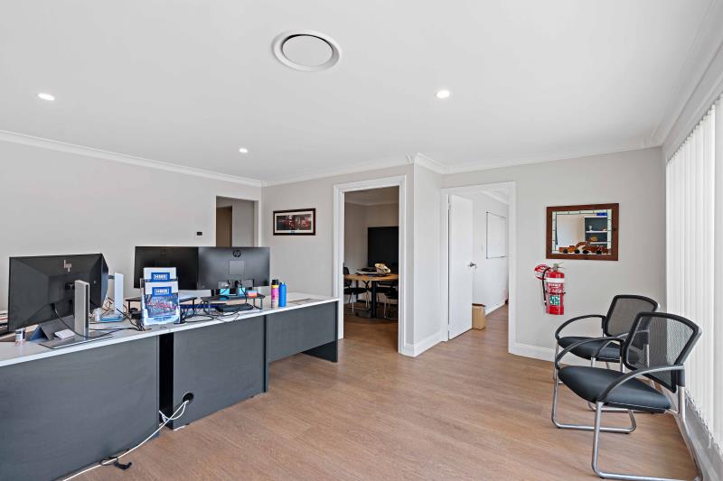 Click to view all images 172-174 March Street Orange NSW 2800 - Image 3