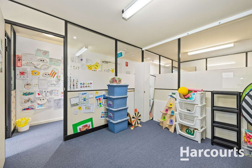 Click to view all images 2/11 Dunearn Rd Dandenong North VIC 3175 - Image 2