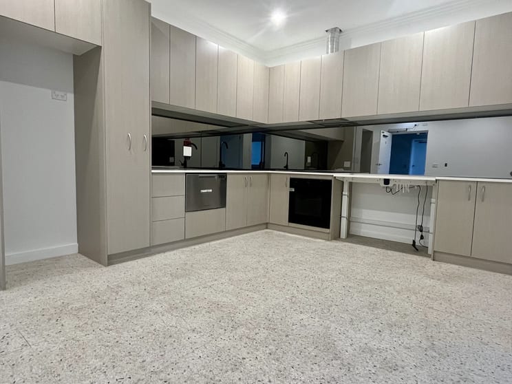 Click to view all images 520 pacific highway Wyoming NSW 2250 - Image 3