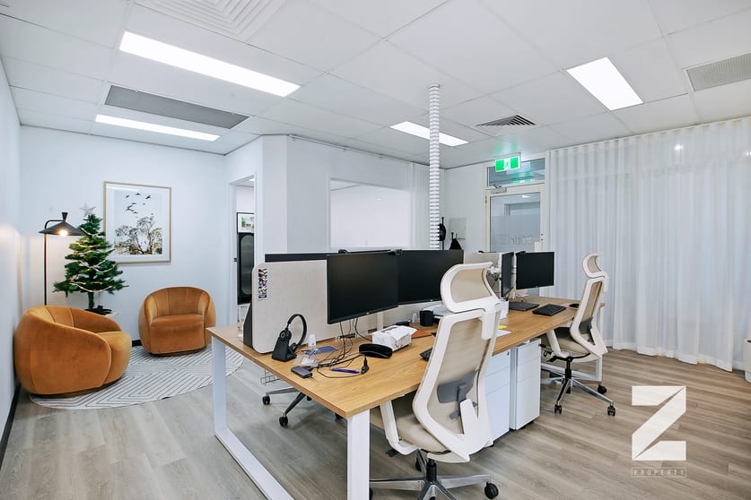 Click to view all images 18 Thynne Road Morningside QLD 4170 - Image 2