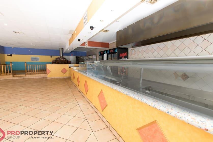 Click to view all images 56-58 Lake Street Northbridge WA 6003 - Image 3