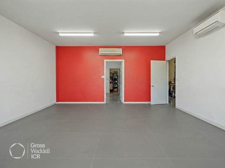 Click to view all images Unit 4/8-20 Brock Street Thomastown VIC 3074 - Image 3