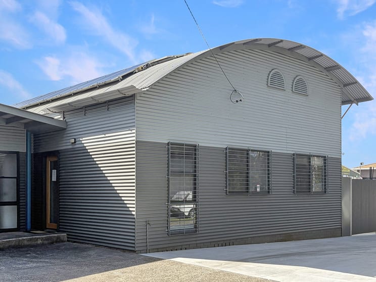 Click to view all images 453 Ocean Drive Laurieton NSW 2443 - Image 1