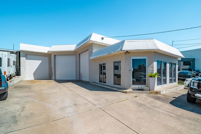Click to view all images 90A Minnie Street Southport QLD 4215 - Image 1