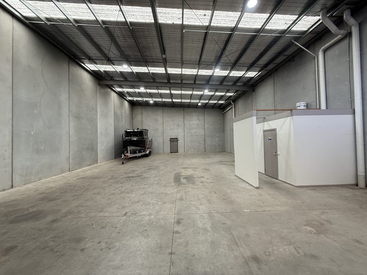 2/20 Keppler Circuit Seaford VIC 3198 - Image 3
