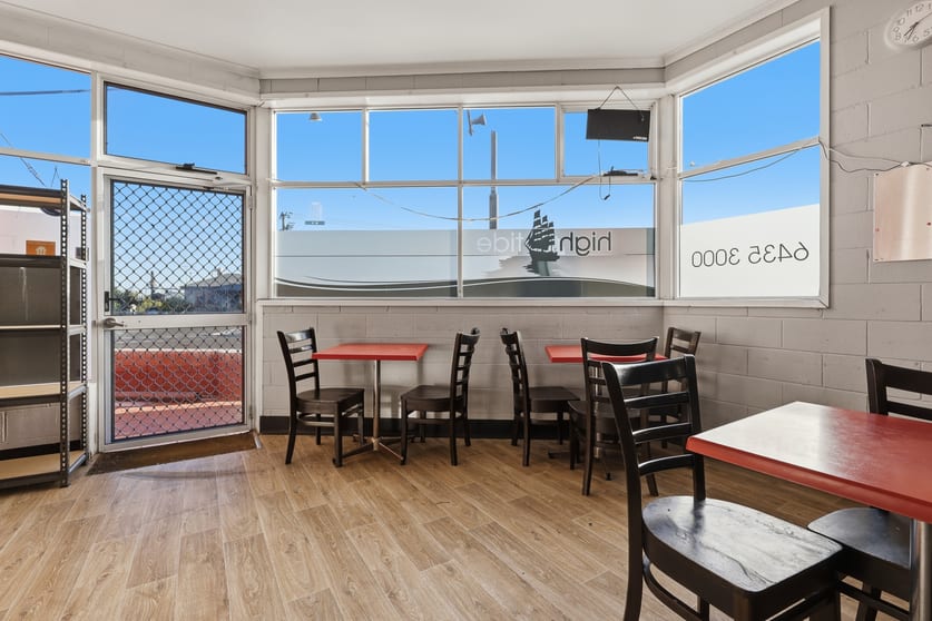 Click to view all images 31 Wragg Street Somerset TAS 7322 - Image 2