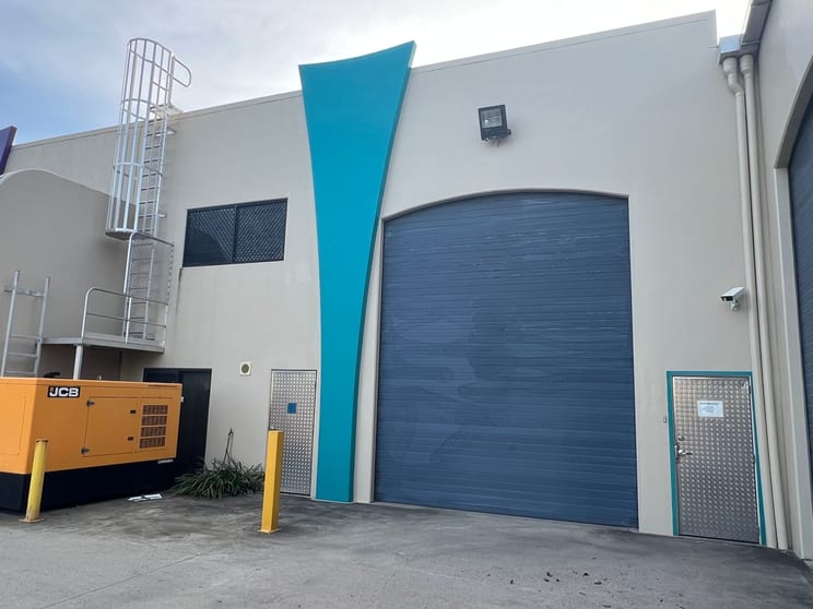 Click to view all images 3/74 Supply Rd Bentley Park QLD 4869 - Image 3