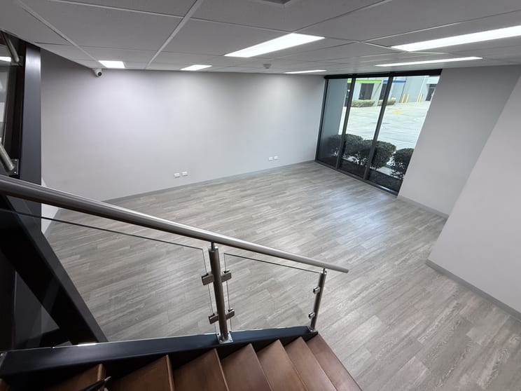 Click to view all images 246E Governor Road Braeside VIC 3195 - Image 2