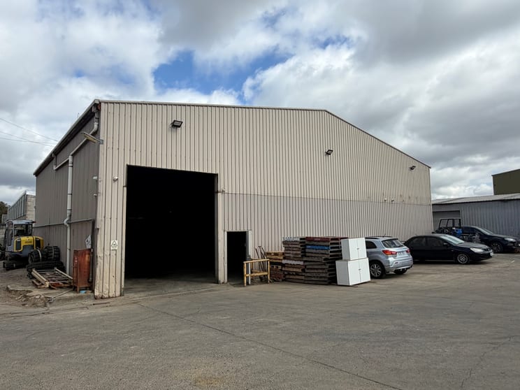 2/225 Colchester Road Kilsyth VIC 3137 - Image 1