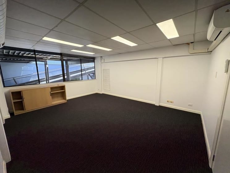 Click to view all images Balgowlah NSW 2093 - Image 3