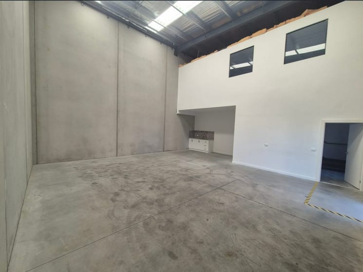 Click to view all images 1/10 Trade Way Cranbourne West VIC 3977 - Image 2