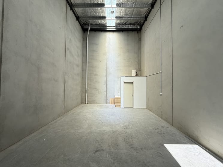 Click to view all images Unit 9c/3a Newlands Road Reservoir VIC 3073 - Image 3