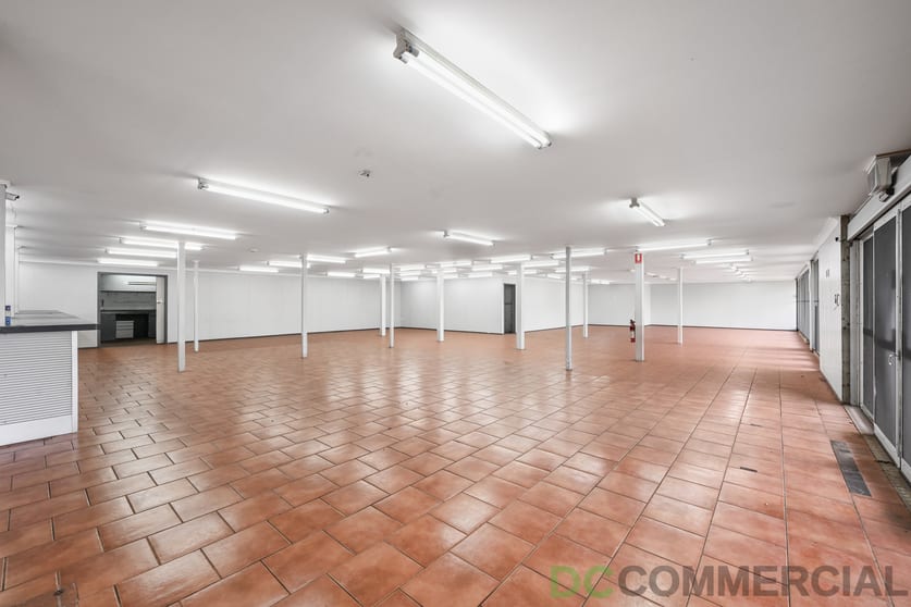 Click to view all images 203 Anzac Avenue Harristown QLD 4350 - Image 4