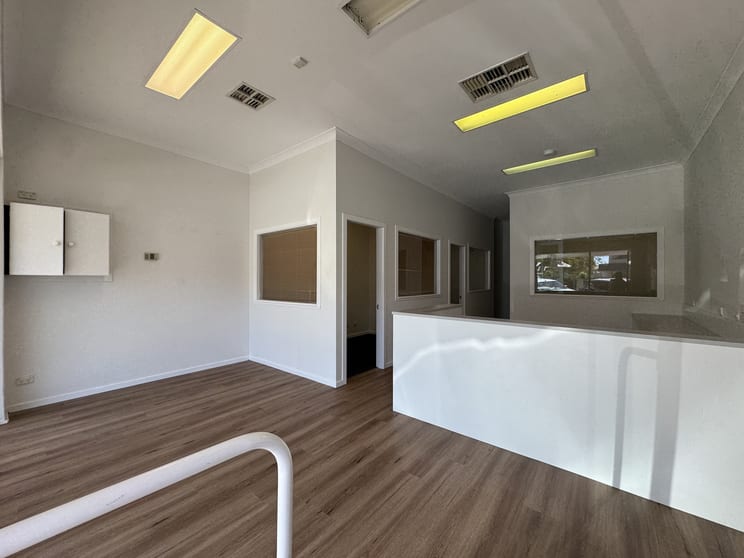 69 Wingewarra Street Dubbo NSW 2830 - Image 2