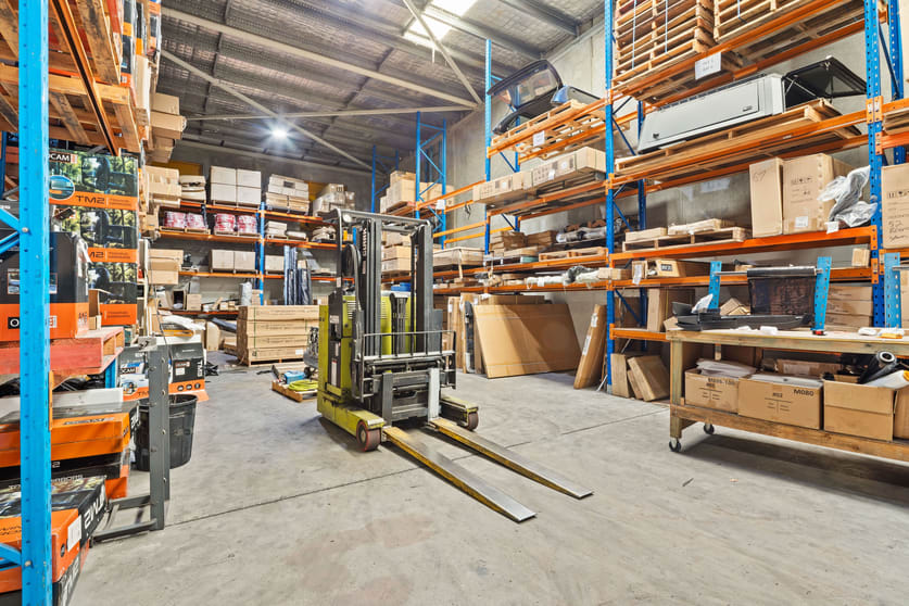 Click to view all images 1927 Ipswich Road Rocklea QLD 4106 - Image 3