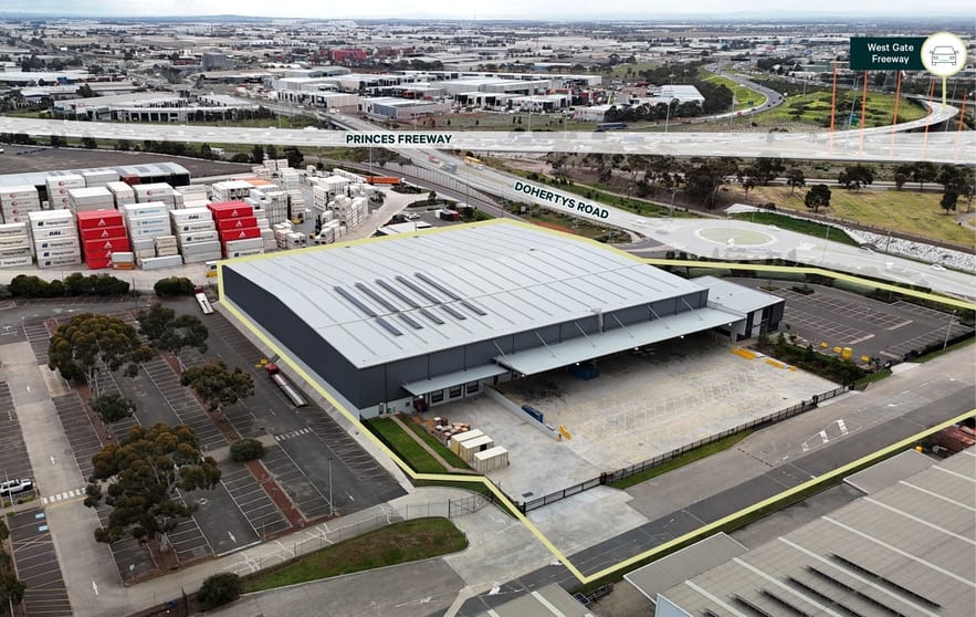 Click to view all images Unit A 121 Dohertys Road Altona North VIC 3025 - Image 2