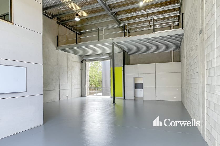 Click to view all images 3/9 Northward Street Upper Coomera QLD 4209 - Image 2