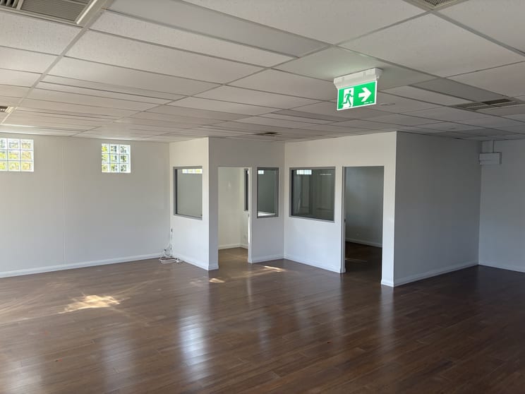 Click to view all images Shop 5/119 - 121 Kembla St Wollongong NSW 2500 - Image 3