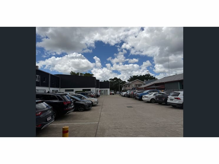 5/77 Oxford Street Bulimba QLD 4171 - Image 2