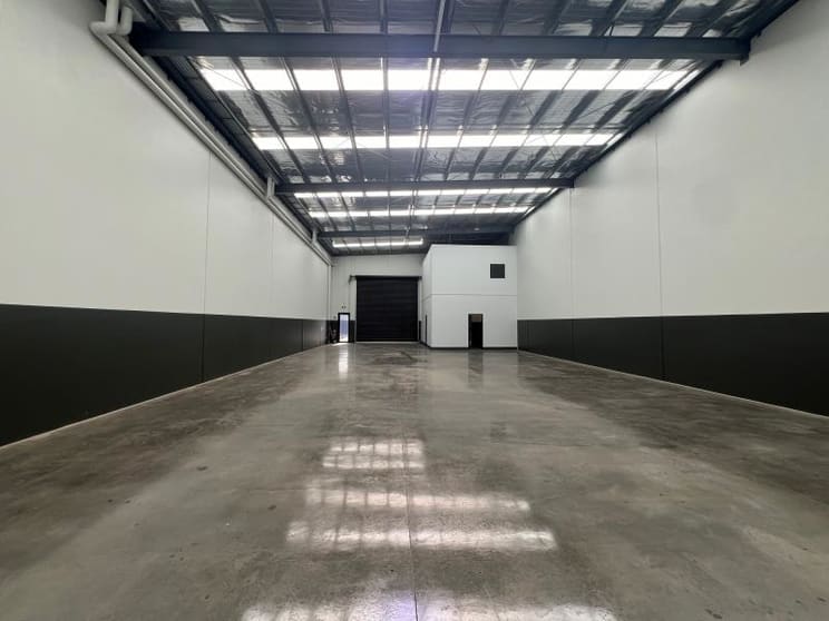 Click to view all images 79a Patch Circuit Laverton North VIC 3026 - Image 3