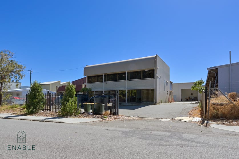 Click to view all images 19 Robinson Avenue Belmont WA 6104 - Image 1