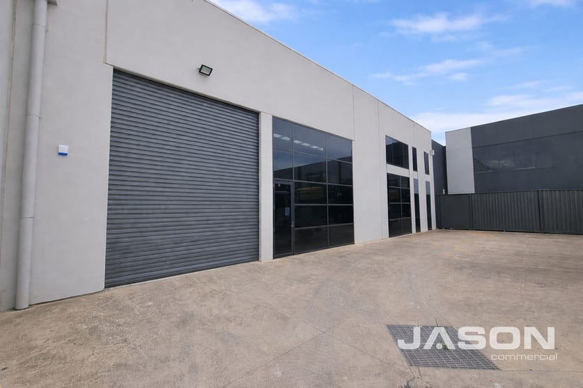 Click to view all images 3/13 Poa Court Craigieburn VIC 3064 - Image 3