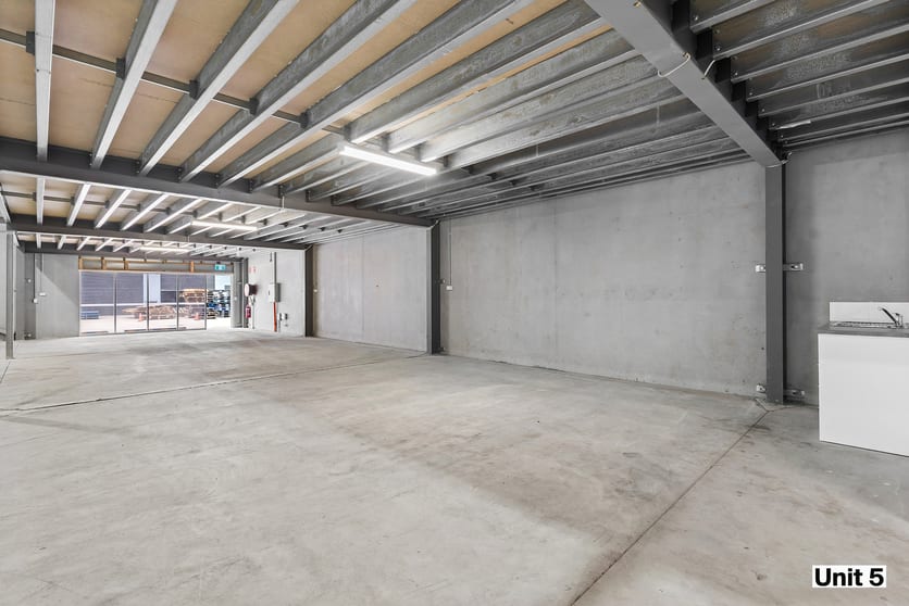 Click to view all images Unit 5/4 Whealan Close Heatherbrae NSW 2324 - Image 1