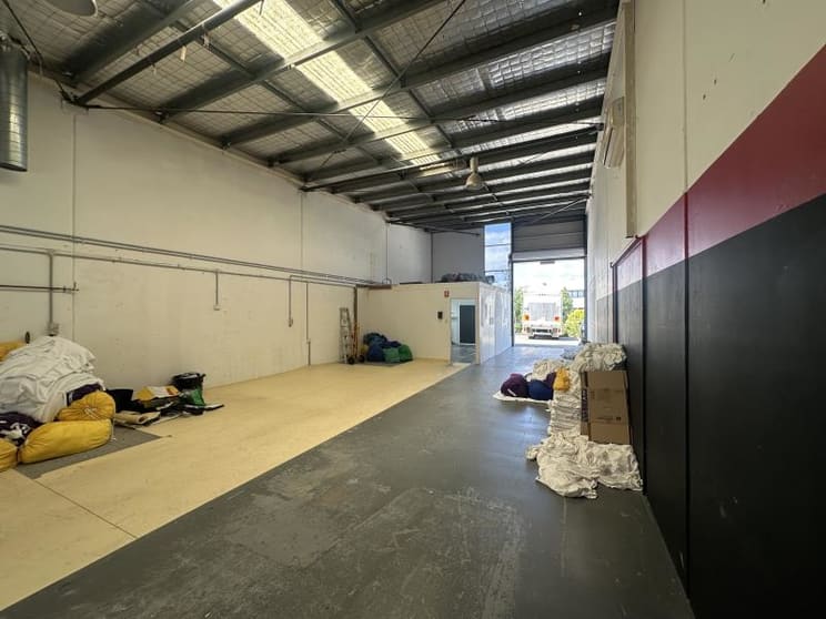 Click to view all images Unit 3/46 Olympic Circuit Southport QLD 4215 - Image 3