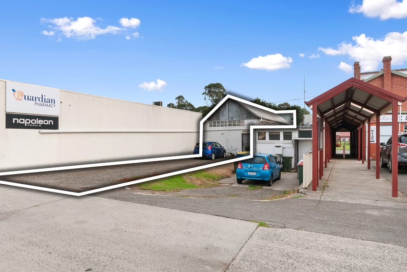 Click to view all images 77 Princes Highway Trafalgar VIC 3824 - Image 2