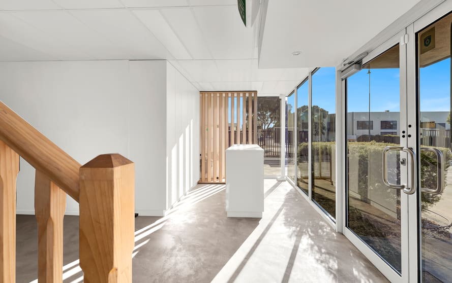 Click to view all images 1/60 Lillee Crescent Tullamarine VIC 3043 - Image 2