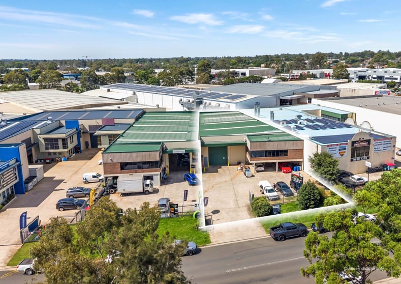 Click to view all images 21 Stennett Road Ingleburn NSW 2565 - Image 1