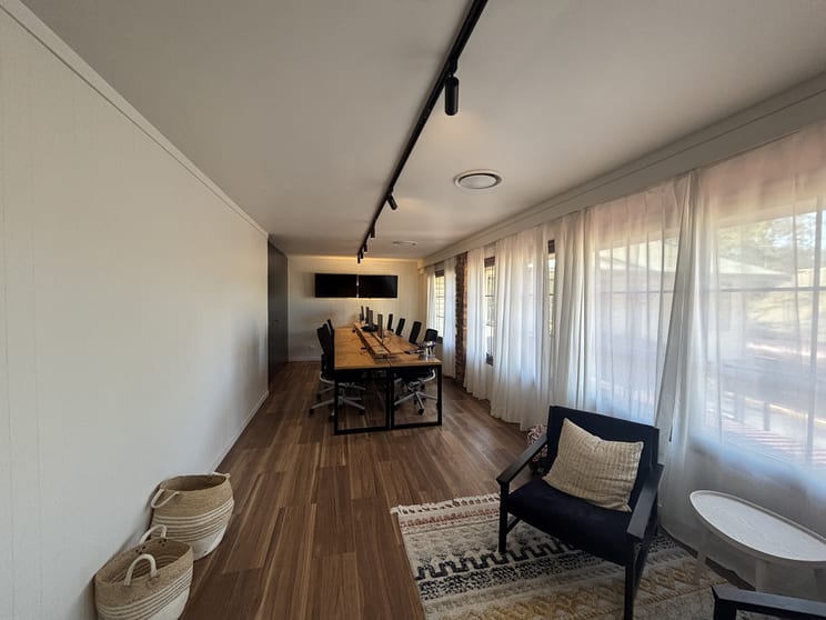 Click to view all images Mudgeeraba QLD 4213 - Image 3