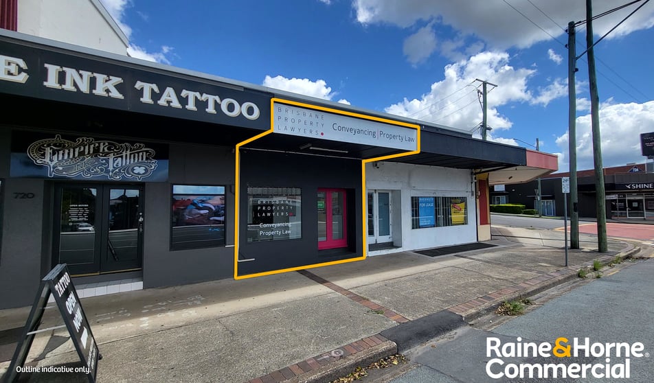 Click to view all images 2/724 Gympie Road Chermside QLD 4032 - Image 1