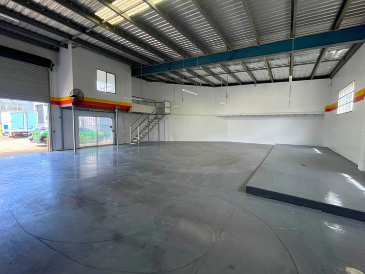 Click to view all images 7/20 Manufacturer Drive Molendinar QLD 4214 - Image 3