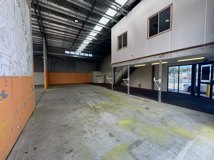 Click to view all images 5 & 6/18-20 Cessna Drive Caboolture QLD 4510 - Image 2