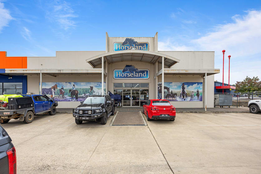 78 Learmonth Road Wendouree VIC 3355 - Image 2