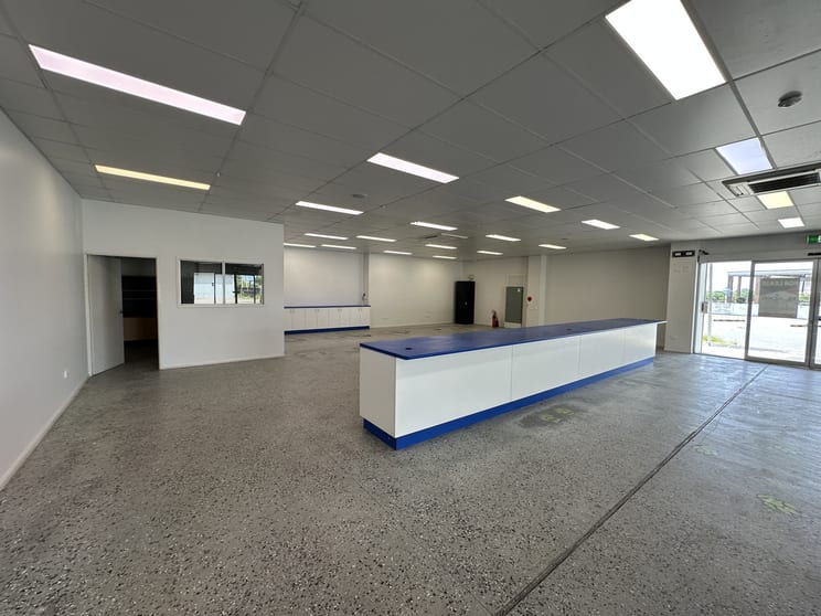 Click to view all images 5-7 River Street Mackay QLD 4740 - Image 3