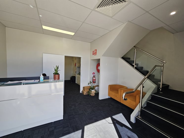 Click to view all images 112 Mulgul Road Malaga WA 6090 - Image 3