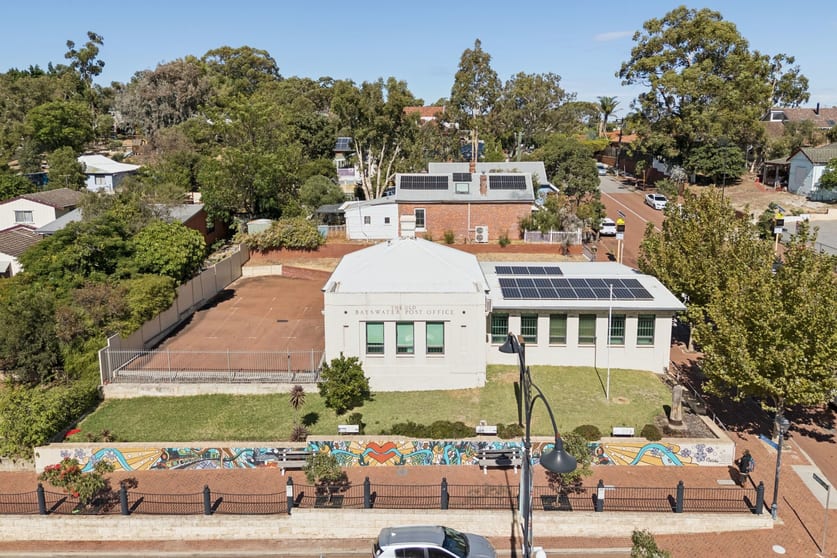 Click to view all images 14 King William Street Bayswater WA 6053 - Image 3