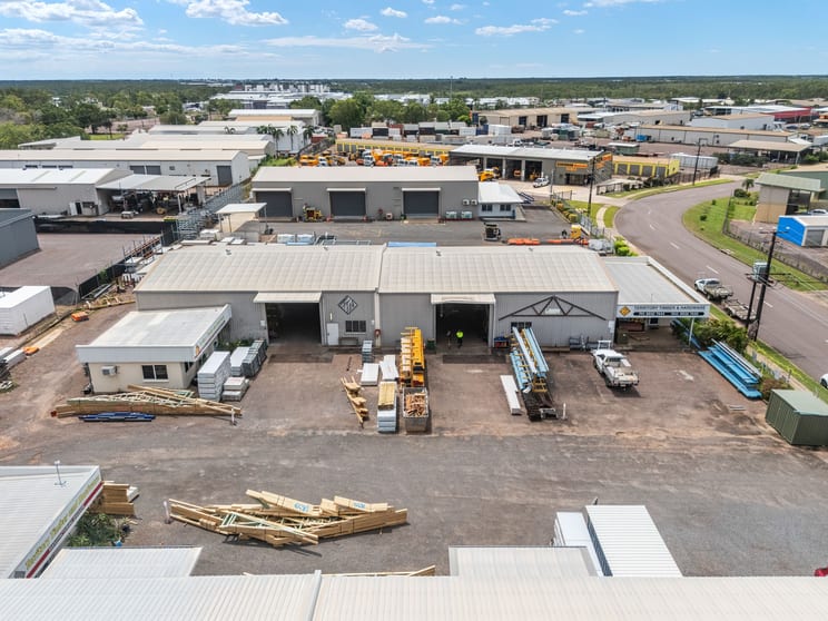 Click to view all images 1-4/6 Beresford Road Yarrawonga NT 0830 - Image 3