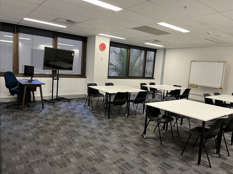 1/126 Margaret Street Brisbane City QLD 4000 - Image 3