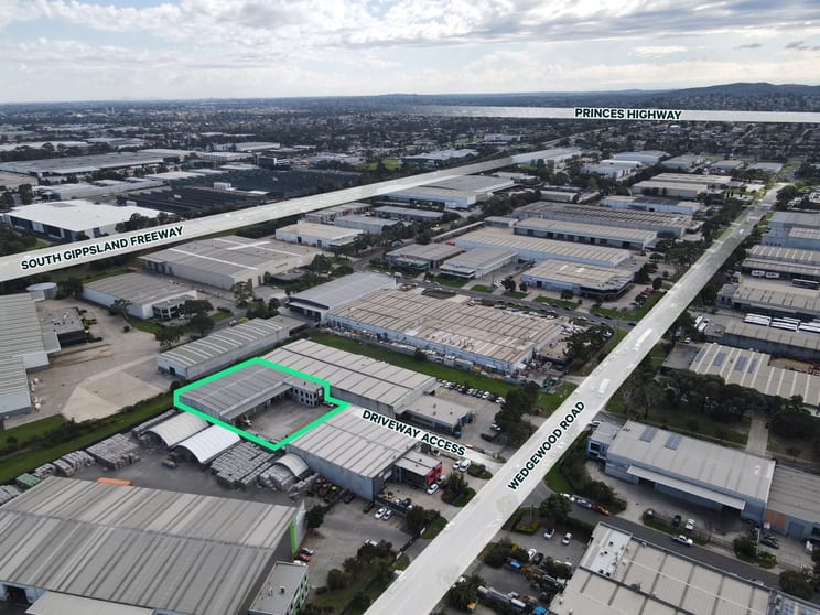Click to view all images 3/83-85 Wedgewood Road Hallam VIC 3803 - Image 3
