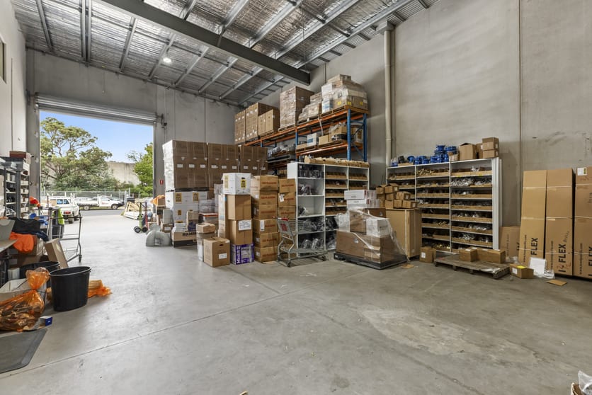 Click to view all images 24 Trade Place Vermont VIC 3133 - Image 3