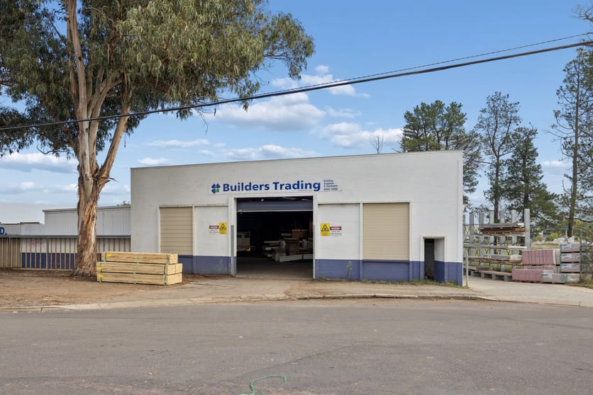 Click to view all images 31 Yallourn Street Fyshwick ACT 2609 - Image 1