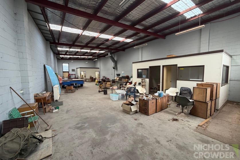 Click to view all images 1/35-37 Moresby Avenue Seaford VIC 3198 - Image 3