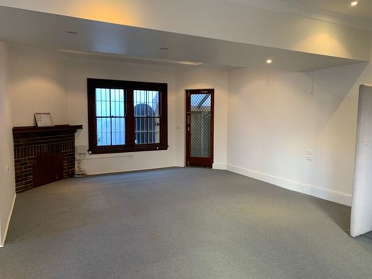 Click to view all images Suite 3/164 Beardy Street Armidale NSW 2350 - Image 2
