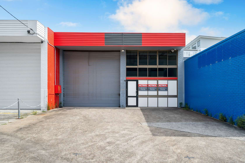 Click to view all images 25 Glenelg Street South Brisbane QLD 4101 - Image 1